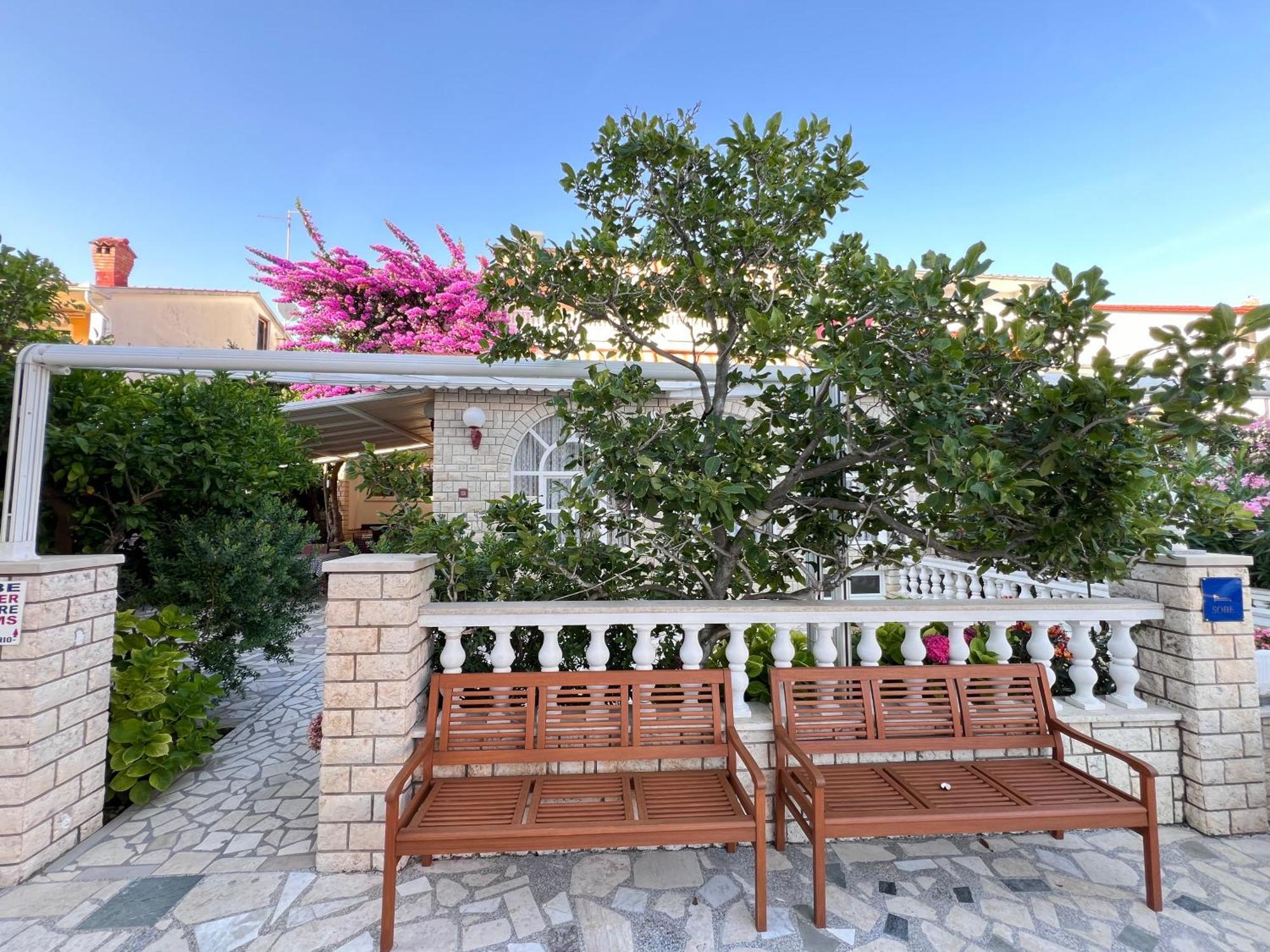 Bed & Breakfast Rab Palit Экстерьер фото